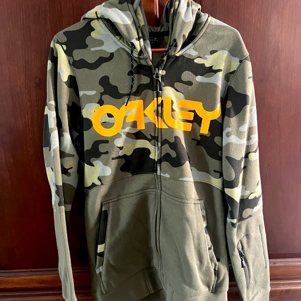 Oakley Camo hoodie